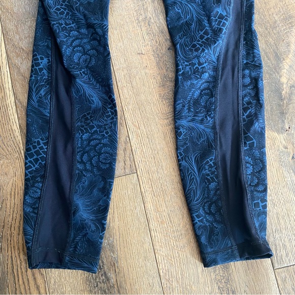 Lululemon Train Times 7/8 Pant *25" - Picture 7 of 16